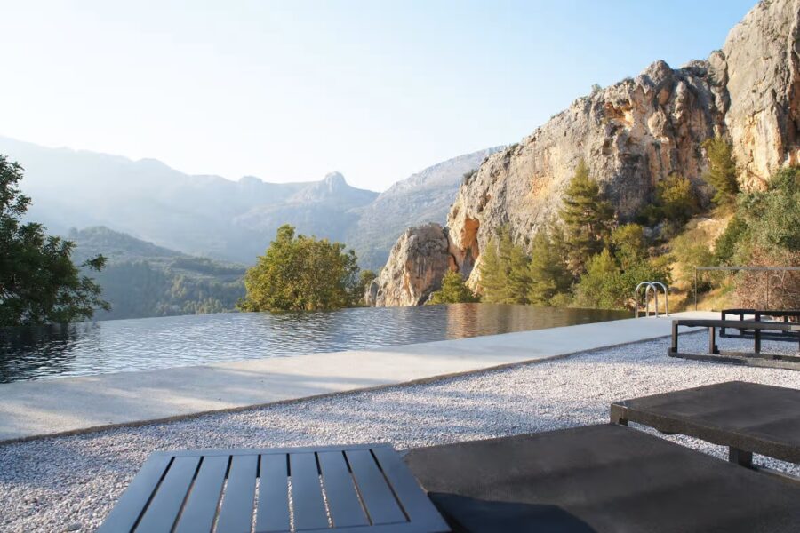 8-Refreshing-Destinations-on-the-Costa-Blanca-to-Visit-This-Summer
