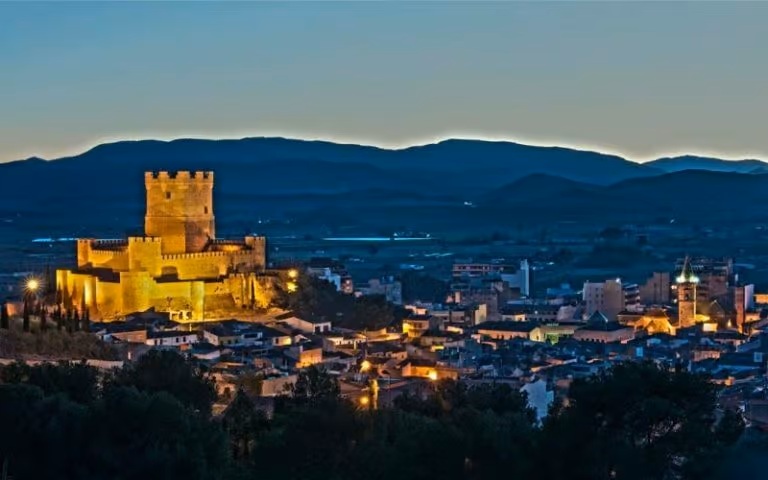 Vivood-Top-5-indispensable-things-to-do-in-Alicante-1