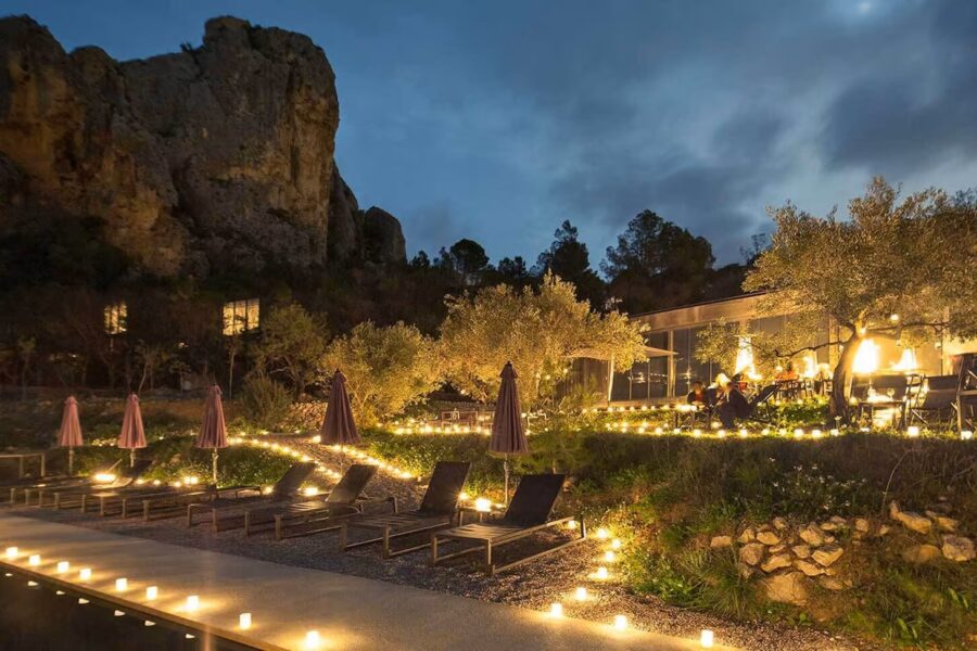 Vivood-the-charm-of-the-countryside-and-beautifully-designed-luxury-homes