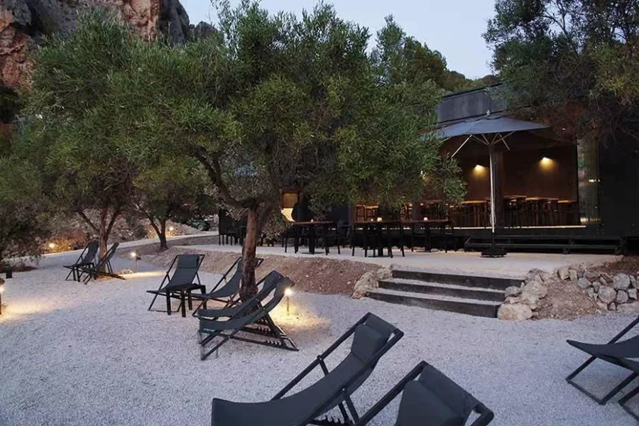 La terraza de VIVOOD, en nuestro hotel de lujo rural