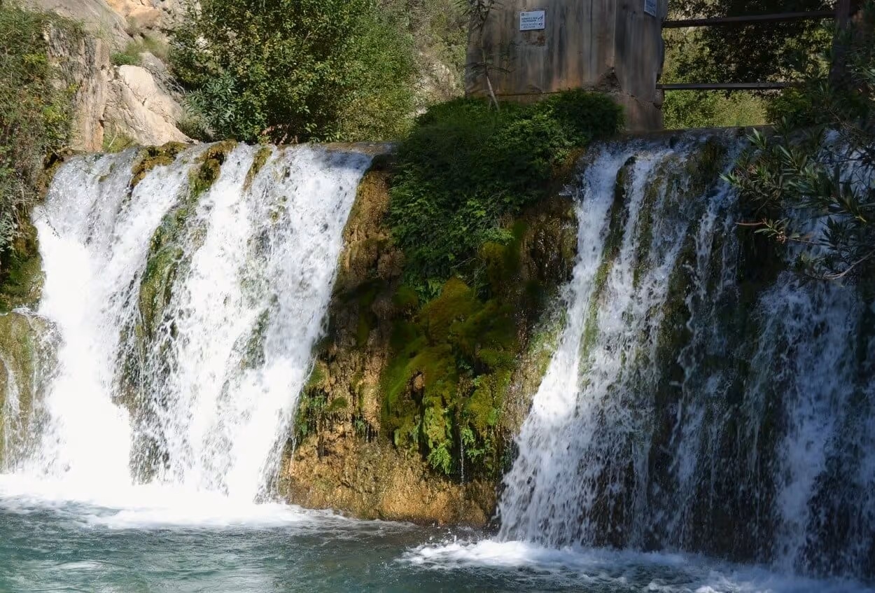 vivood-las-fuentes-del-algar-el-paraíso-natural-del-interior-de-alicante