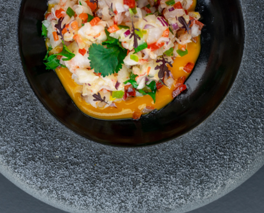Disfruta de un plato comida de comida sana en VIVOOD