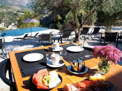Desayuno en la terraza Hotel Vivood