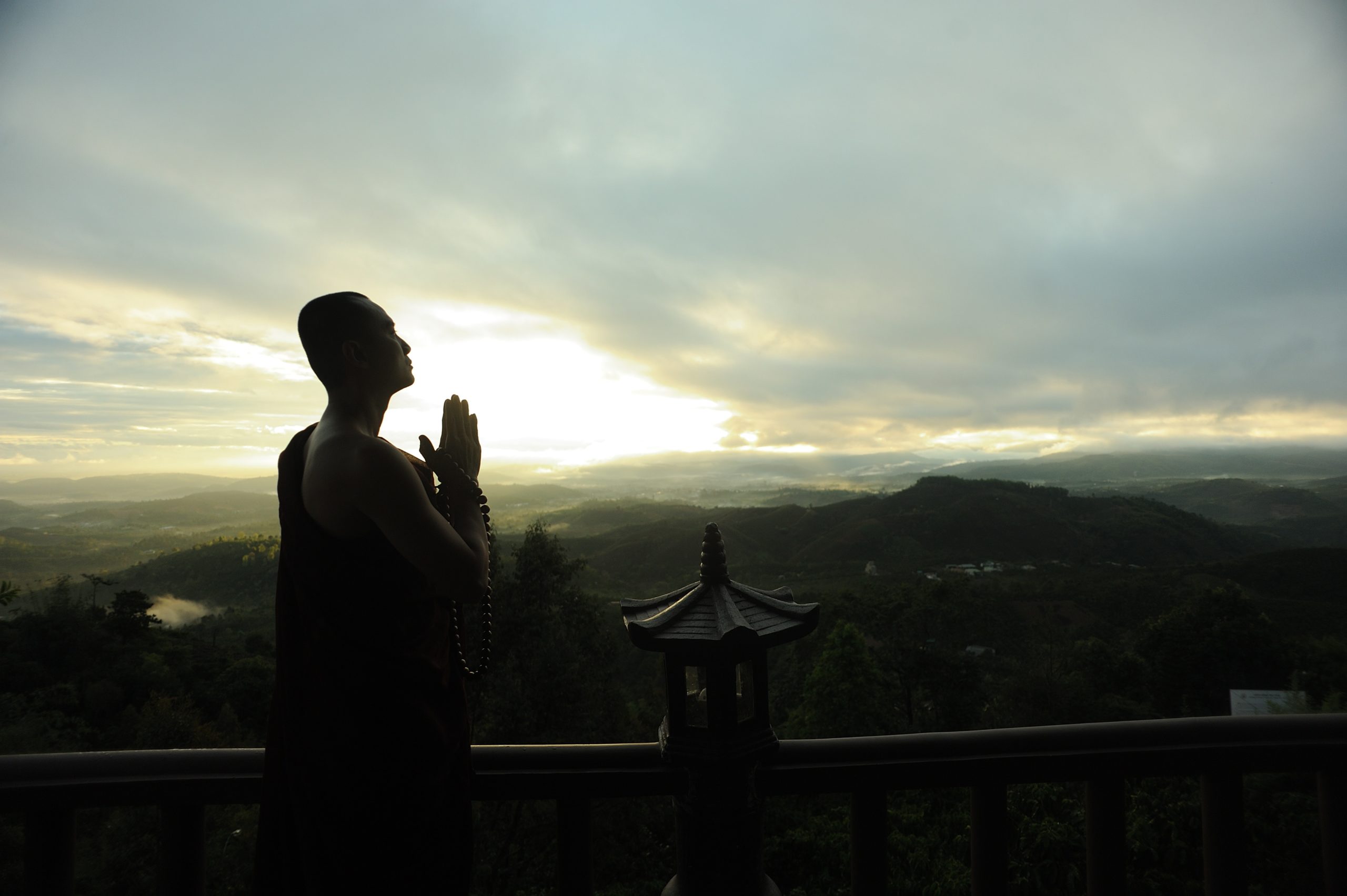 Sesión de reiki en VIVOOD, equilibrio energético y bienestar · Guadalest Alicante